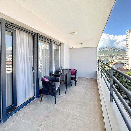 S'Akvarel 4 - Private Garage Apartment Сплит Екстериор снимка