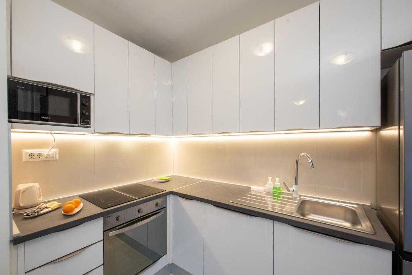 S'Akvarel 4 - Private Garage Apartment Сплит Екстериор снимка